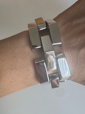 Stella & Dot Garbo Link Bracelet Retired Silver Tone Statement Bracelet